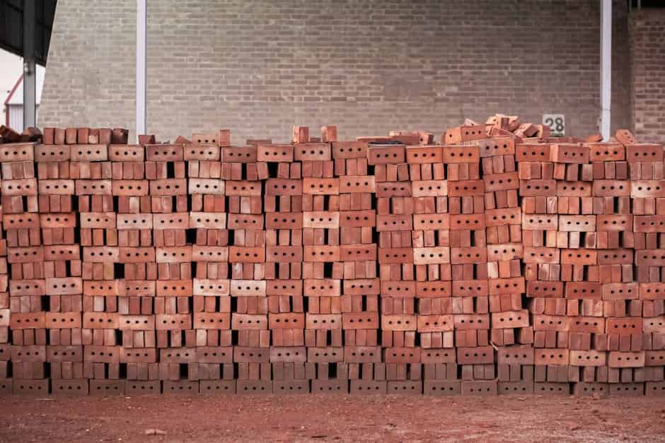 Briques, parpaings et éléments de maçonnerie